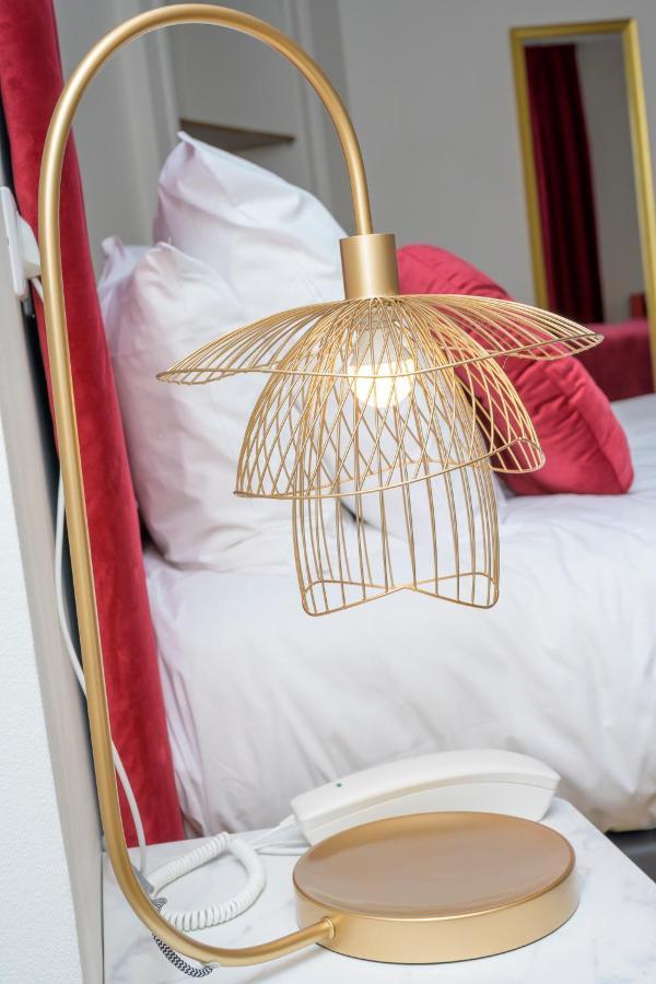 Logis Hotel Du Parc Pont-à-Mousson Εξωτερικό φωτογραφία